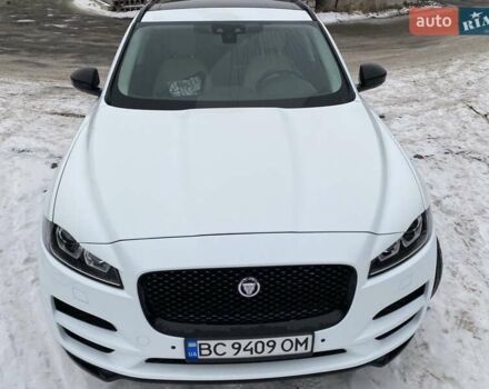 Белый Ягуар Ф-Пейс, объемом двигателя 3 л и пробегом 65 тыс. км за 26900 $, фото 39 на Automoto.ua