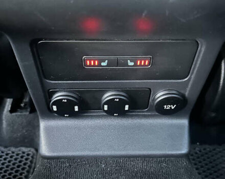 Ягуар Ф-Пейс 2016 у Буче на Automoto.ua Білий Ягуар Ф-Пейс, об'ємом двигуна 2 л та пробігом 155 тис. км за 18700 $, фото 28 на Automoto.ua