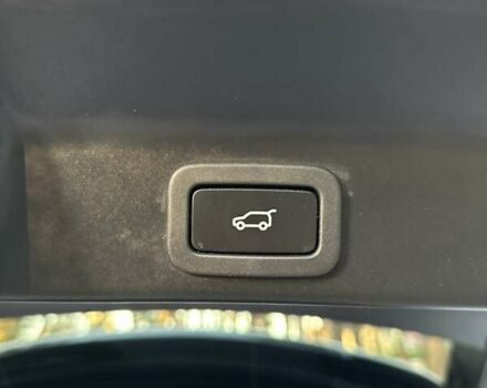 Білий Ягуар Ф-Пейс, об'ємом двигуна 2 л та пробігом 155 тис. км за 17999 $, фото 18 на Automoto.ua