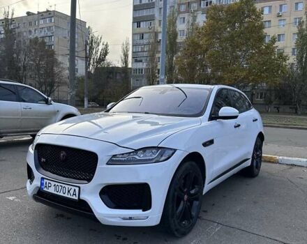 Белый Ягуар Ф-Пейс, объемом двигателя 3 л и пробегом 140 тыс. км за 32000 $, фото 3 на Automoto.ua