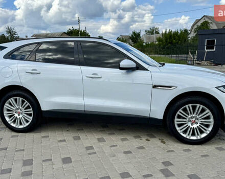 Белый Ягуар Ф-Пейс, объемом двигателя 2 л и пробегом 128 тыс. км за 23700 $, фото 12 на Automoto.ua