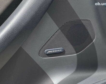 Белый Ягуар Ф-Пейс, объемом двигателя 2 л и пробегом 120 тыс. км за 23900 $, фото 29 на Automoto.ua