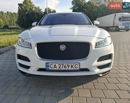 Білий Ягуар Ф-Пейс, об'ємом двигуна 2 л та пробігом 122 тис. км за 24400 $, фото 5 на Automoto.ua