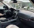 Белый Ягуар Ф-Пейс, объемом двигателя 2 л и пробегом 126 тыс. км за 18999 $, фото 9 на Automoto.ua