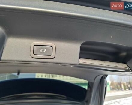 Білий Ягуар Ф-Пейс, об'ємом двигуна 2 л та пробігом 122 тис. км за 24400 $, фото 34 на Automoto.ua