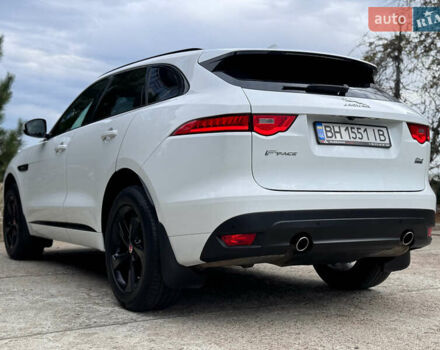 Білий Ягуар Ф-Пейс, об'ємом двигуна 2 л та пробігом 100 тис. км за 25700 $, фото 30 на Automoto.ua