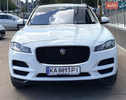 Белый Ягуар Ф-Пейс, объемом двигателя 2 л и пробегом 120 тыс. км за 22900 $, фото 6 на Automoto.ua
