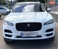 Белый Ягуар Ф-Пейс, объемом двигателя 2 л и пробегом 120 тыс. км за 22900 $, фото 6 на Automoto.ua