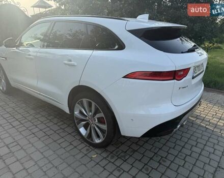 Білий Ягуар Ф-Пейс, об'ємом двигуна 3 л та пробігом 119 тис. км за 26000 $, фото 4 на Automoto.ua