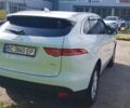Білий Ягуар Ф-Пейс, об'ємом двигуна 2 л та пробігом 162 тис. км за 27000 $, фото 18 на Automoto.ua