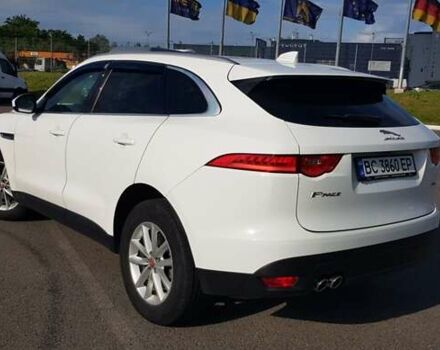 Білий Ягуар Ф-Пейс, об'ємом двигуна 2 л та пробігом 162 тис. км за 27000 $, фото 3 на Automoto.ua