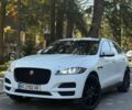 Білий Ягуар Ф-Пейс, об'ємом двигуна 2 л та пробігом 170 тис. км за 16800 $, фото 1 на Automoto.ua