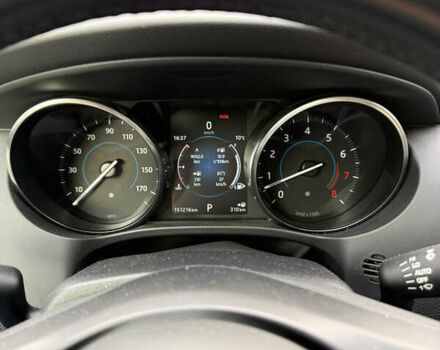 Белый Ягуар Ф-Пейс, объемом двигателя 3 л и пробегом 151 тыс. км за 22900 $, фото 13 на Automoto.ua