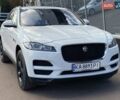 Белый Ягуар Ф-Пейс, объемом двигателя 2 л и пробегом 120 тыс. км за 22900 $, фото 1 на Automoto.ua
