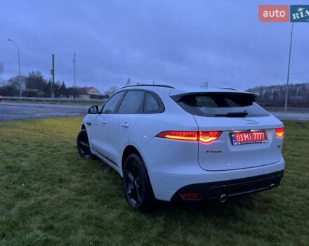 Белый Ягуар Ф-Пейс, объемом двигателя 3 л и пробегом 160 тыс. км за 25500 $, фото 8 на Automoto.ua