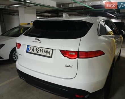 Белый Ягуар Ф-Пейс, объемом двигателя 2 л и пробегом 102 тыс. км за 24500 $, фото 45 на Automoto.ua