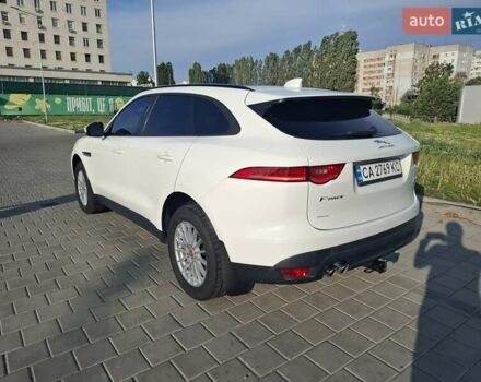 Білий Ягуар Ф-Пейс, об'ємом двигуна 2 л та пробігом 122 тис. км за 24400 $, фото 1 на Automoto.ua