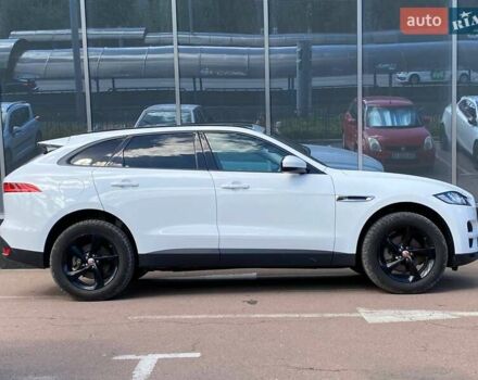 Белый Ягуар Ф-Пейс, объемом двигателя 2 л и пробегом 120 тыс. км за 22900 $, фото 1 на Automoto.ua