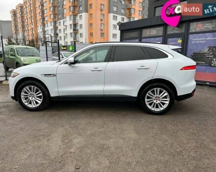 Белый Ягуар Ф-Пейс, объемом двигателя 2 л и пробегом 119 тыс. км за 26000 $, фото 7 на Automoto.ua