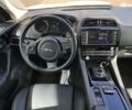 Белый Ягуар Ф-Пейс, объемом двигателя 2 л и пробегом 120 тыс. км за 23900 $, фото 19 на Automoto.ua
