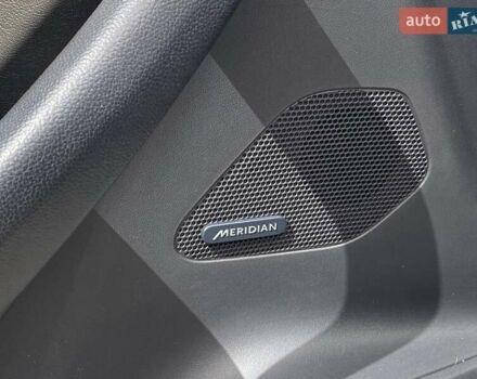 Белый Ягуар Ф-Пейс, объемом двигателя 2 л и пробегом 120 тыс. км за 22900 $, фото 10 на Automoto.ua