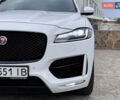 Білий Ягуар Ф-Пейс, об'ємом двигуна 2 л та пробігом 100 тис. км за 25700 $, фото 4 на Automoto.ua