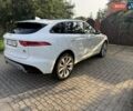 Белый Ягуар Ф-Пейс, объемом двигателя 3 л и пробегом 119 тыс. км за 28000 $, фото 5 на Automoto.ua