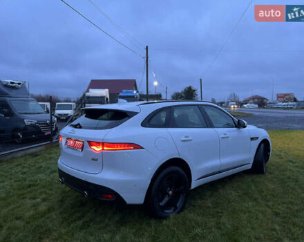 Белый Ягуар Ф-Пейс, объемом двигателя 3 л и пробегом 160 тыс. км за 25500 $, фото 11 на Automoto.ua