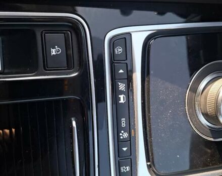 Білий Ягуар Ф-Пейс, об'ємом двигуна 2 л та пробігом 122 тис. км за 24400 $, фото 49 на Automoto.ua