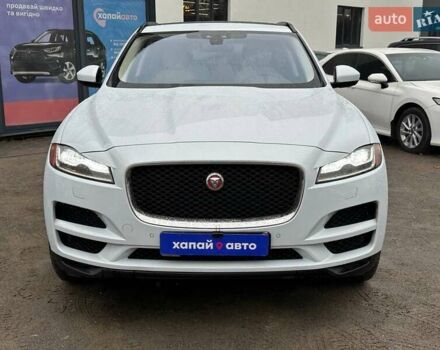 Белый Ягуар Ф-Пейс, объемом двигателя 2 л и пробегом 119 тыс. км за 26000 $, фото 1 на Automoto.ua