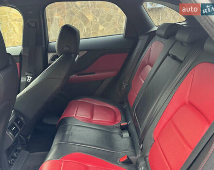 Білий Ягуар Ф-Пейс, об'ємом двигуна 2 л та пробігом 100 тис. км за 25700 $, фото 58 на Automoto.ua