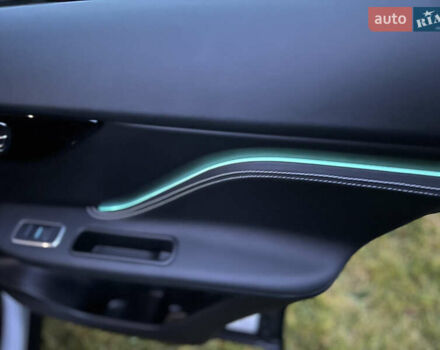 Белый Ягуар Ф-Пейс, объемом двигателя 3 л и пробегом 160 тыс. км за 25500 $, фото 31 на Automoto.ua