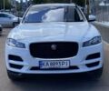 Белый Ягуар Ф-Пейс, объемом двигателя 2 л и пробегом 120 тыс. км за 23900 $, фото 2 на Automoto.ua