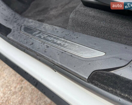 Білий Ягуар Ф-Пейс, об'ємом двигуна 2 л та пробігом 100 тис. км за 25700 $, фото 73 на Automoto.ua