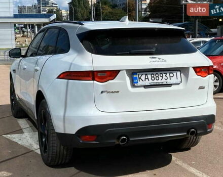 Белый Ягуар Ф-Пейс, объемом двигателя 2 л и пробегом 120 тыс. км за 23300 $, фото 11 на Automoto.ua