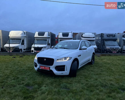 Белый Ягуар Ф-Пейс, объемом двигателя 3 л и пробегом 160 тыс. км за 25500 $, фото 58 на Automoto.ua