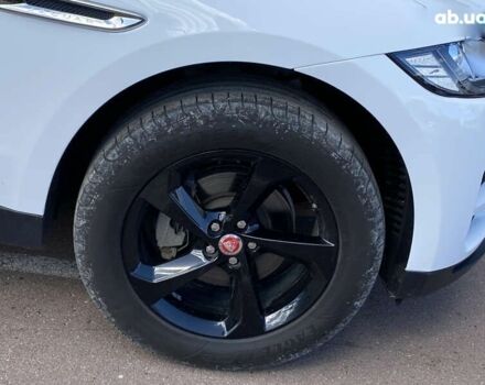 Белый Ягуар Ф-Пейс, объемом двигателя 2 л и пробегом 120 тыс. км за 23900 $, фото 17 на Automoto.ua