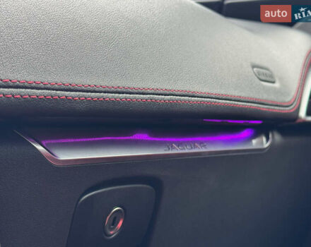 Білий Ягуар Ф-Пейс, об'ємом двигуна 2 л та пробігом 100 тис. км за 25700 $, фото 54 на Automoto.ua