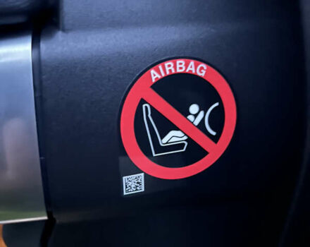 Белый Ягуар Ф-Пейс, объемом двигателя 3 л и пробегом 160 тыс. км за 25500 $, фото 79 на Automoto.ua