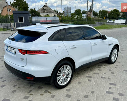 Белый Ягуар Ф-Пейс, объемом двигателя 2 л и пробегом 128 тыс. км за 23700 $, фото 11 на Automoto.ua