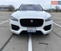 Білий Ягуар Ф-Пейс, об'ємом двигуна 2 л та пробігом 115 тис. км за 22500 $, фото 1 на Automoto.ua