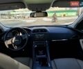 Белый Ягуар Ф-Пейс, объемом двигателя 2 л и пробегом 122 тыс. км за 26500 $, фото 41 на Automoto.ua