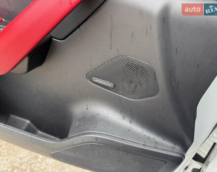 Білий Ягуар Ф-Пейс, об'ємом двигуна 2 л та пробігом 100 тис. км за 25700 $, фото 53 на Automoto.ua