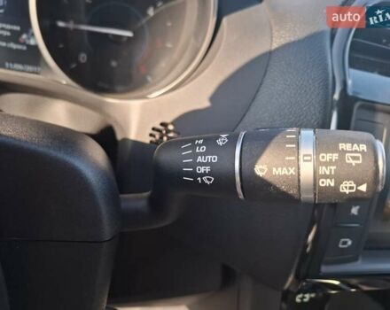 Білий Ягуар Ф-Пейс, об'ємом двигуна 2 л та пробігом 122 тис. км за 24400 $, фото 52 на Automoto.ua