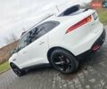 Белый Ягуар Ф-Пейс, объемом двигателя 3 л и пробегом 152 тыс. км за 24999 $, фото 6 на Automoto.ua
