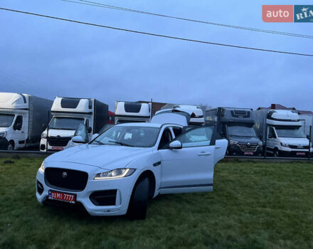 Белый Ягуар Ф-Пейс, объемом двигателя 3 л и пробегом 160 тыс. км за 25500 $, фото 70 на Automoto.ua