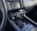 Белый Ягуар Ф-Пейс, объемом двигателя 2 л и пробегом 120 тыс. км за 23900 $, фото 25 на Automoto.ua