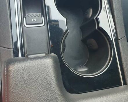 Білий Ягуар Ф-Пейс, об'ємом двигуна 3 л та пробігом 107 тис. км за 19000 $, фото 16 на Automoto.ua