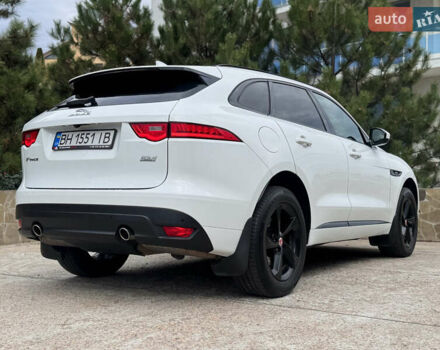 Білий Ягуар Ф-Пейс, об'ємом двигуна 2 л та пробігом 100 тис. км за 25700 $, фото 20 на Automoto.ua