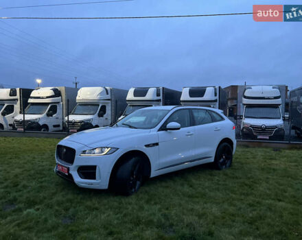 Белый Ягуар Ф-Пейс, объемом двигателя 3 л и пробегом 160 тыс. км за 25500 $, фото 62 на Automoto.ua